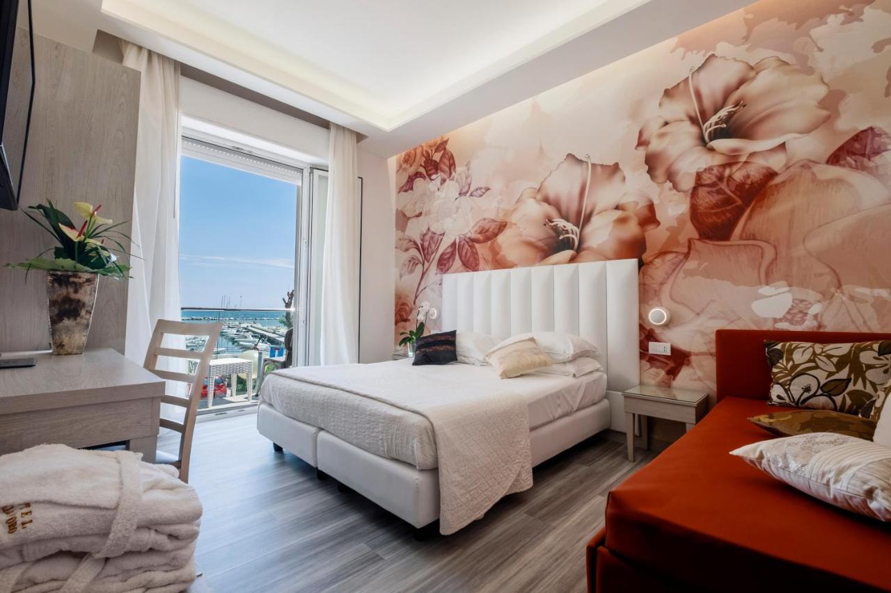 Hotel Stella D'Oro Rimini Exteriör bild